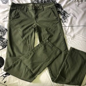 American Eagle AEO twill Pants Size 6 Regular